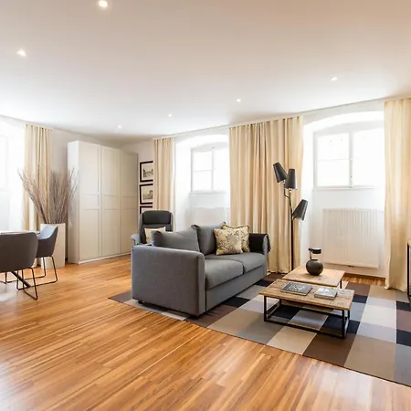 Sound Of Music World Apartment *